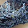 Loop in den verschiedensten Blau-Tönen in der Nahaufnahme